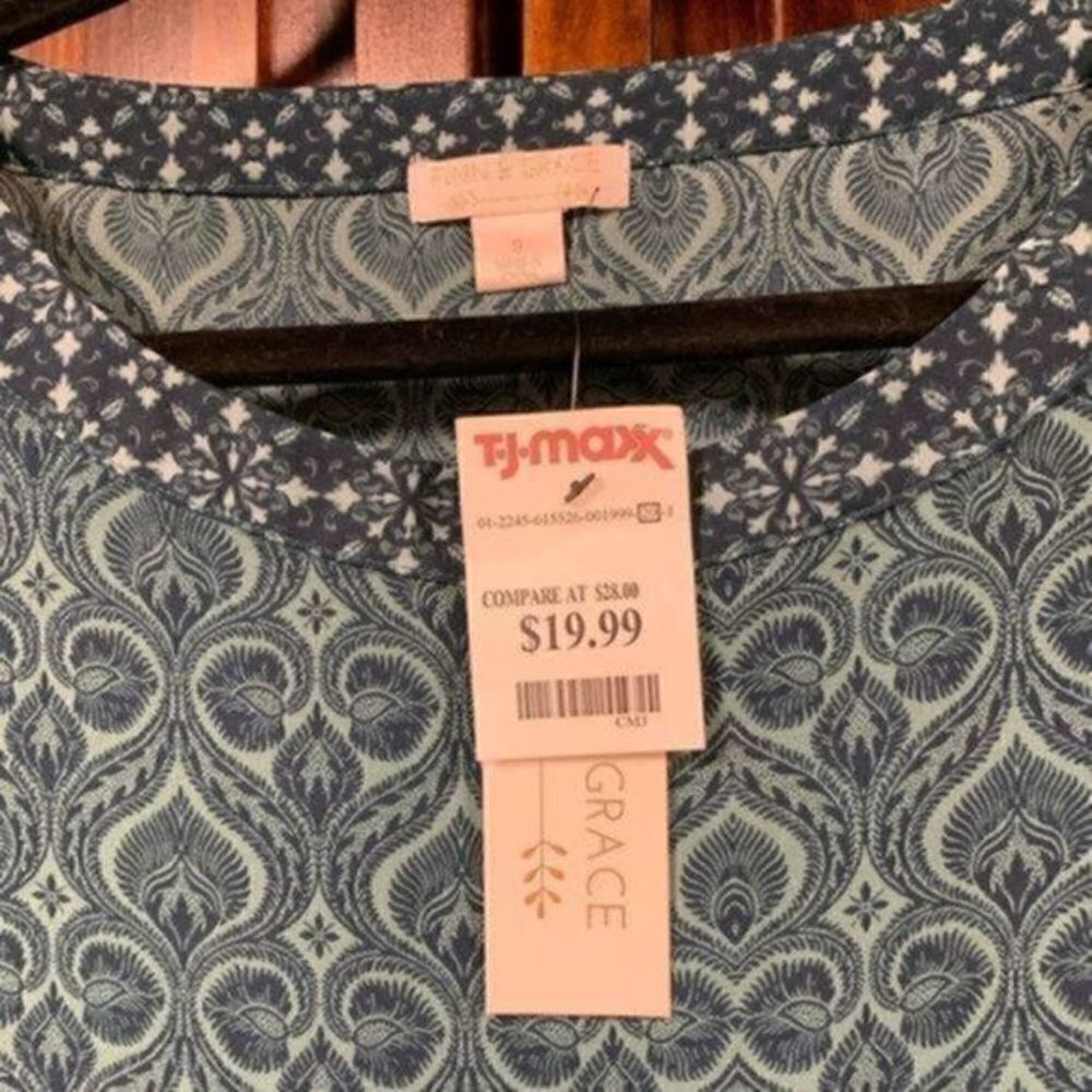 NWT Finn & Grace Green & Blue crewneck shirt small - Picture 7 of 9